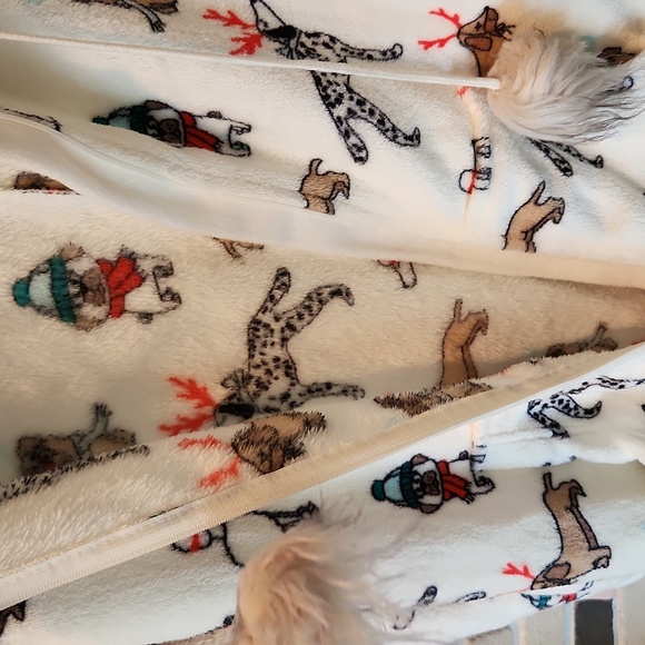 Womens Holiday Time CHRISTIMAS DOGS Hooded Union Suit 1 pc Pajamas - Picture 10 of 15